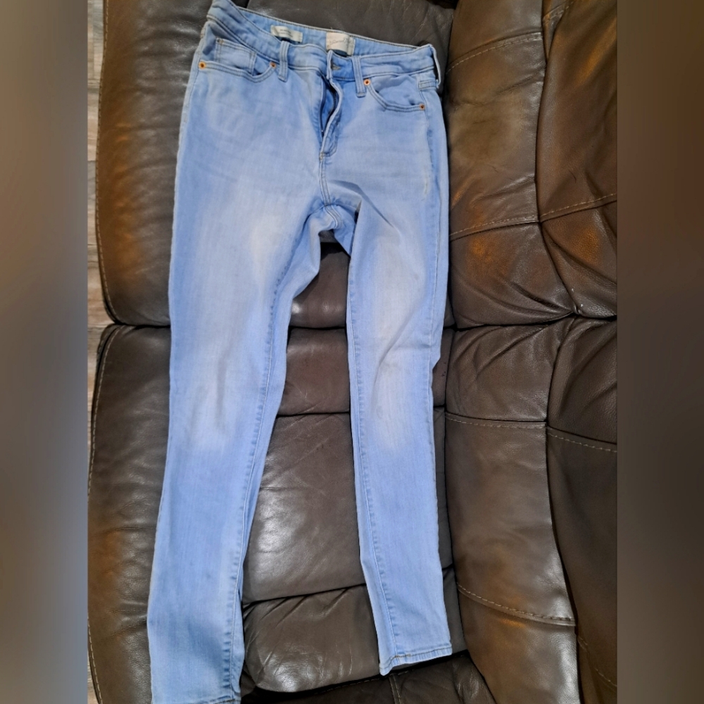 Universal thread jeans